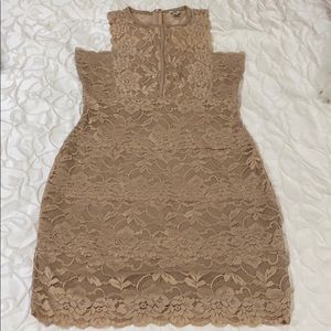 Guess lace beigeish pink dress, size M